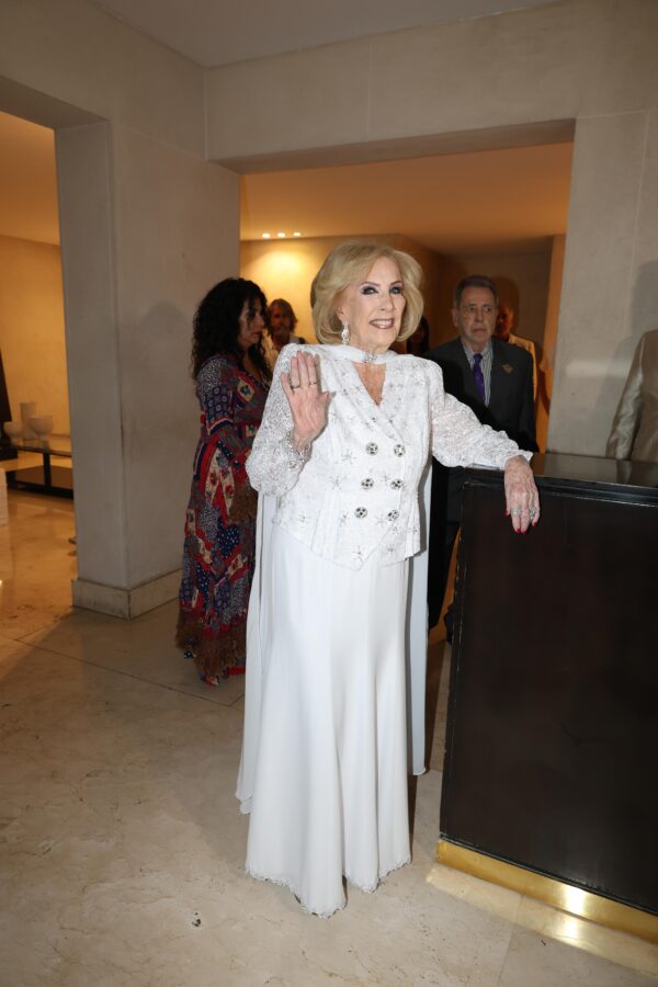 @rsfotosok Mirtha cumplio 99 años